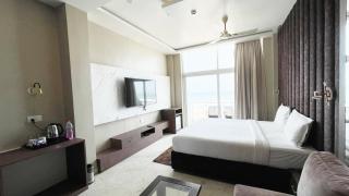 Front-Sea-View HOTEL TBS Near Jagannath Temple -SWIMMING POOL Restaurant- Lift and Parking Facilities - Fully Air Conditioning Hotel - A Top Rated Luxuary Hotel - Puri - 8