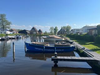 Camping Kleine Belterwijde, Pod, Tiny House aan het water - Belt-Schutsloot - 6