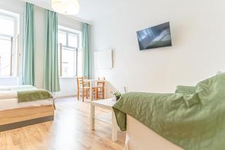 Cozy 1BR Apt Wi-Fi & Close to Hauptbahnhof - Wenen - 6