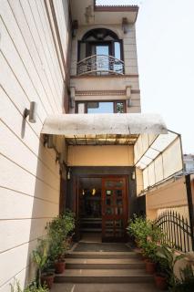 Ahuja Residency Cyber City II - Gurgaon - 8