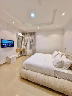 Hills - Lagos - 1