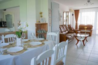 MirrArt House - Просторен луксозен апартамент - 3 спални - 2 бани - Топ център - 0