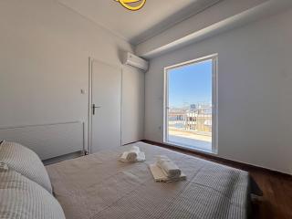 Pame Rentals - Terrace Dreams with Pasalimani View - Piraeus - 2
