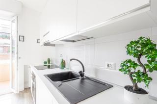JOIVY Sublime Flat with Balcony - Milan - 3