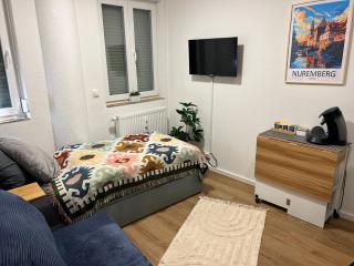 ModernesMiniZimmer-Stadtnah-SelfCheckIn-Parkplatz - Norimberga - 8