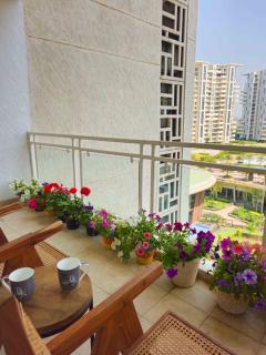 Homestay 3 Bhk Apartment with balcony Near Chandigarh Airport IT city Kasauli Solan Mohali - Sohāna - 8