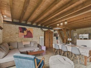 Maison authentique en pierre pour 7 avec jardin - 8