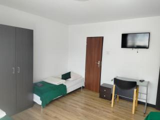 Dream Hostel - - 5