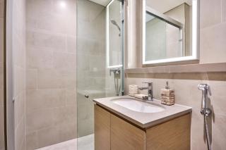 STAY BY LATINEM Luxury 1BR Holiday Home W706 Near Burj Khalifa - 3