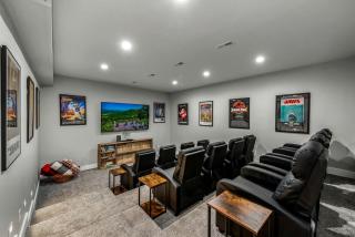 Spectacular Cabin with Home Theater and Fire Pit in Fort Payne, Alabama - Fort Payne - 3
