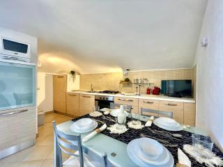 300m from the Sea, AC, WiFi, Free Parking - Pietra Ligure - 8