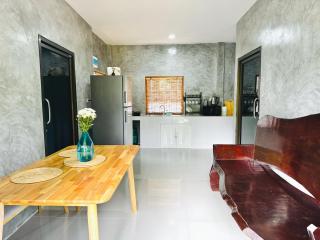 Bantai Hideaway, 2-Bedroom Home Near the Beach - Baan Tai - 4