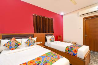 FabHotel Lloyds Inn - 5