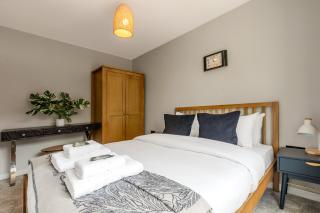 Stylish 3BR Home by Clapham Common with Parking - Londra - 6
