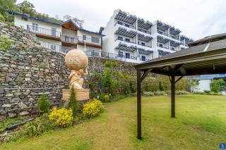 Terra Bliss Lake Bhimtal Resort And Spa - Bhimtal - 1