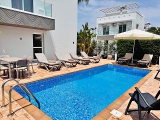 Nissini Wana Luxury Villa - 8