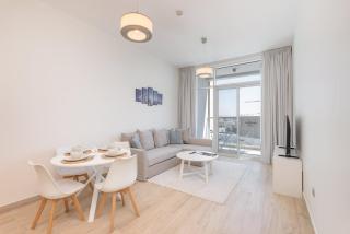 StayShort - Sleek 1 BR in Studio One Tower with Great Amenities - 4