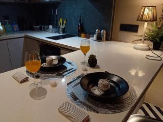 Opulent suite 12 - Ghaziabad - 8