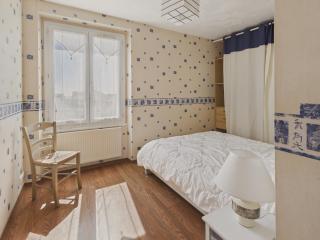 Le port et les plages à pied - 2 adultes 2 enfants - 1