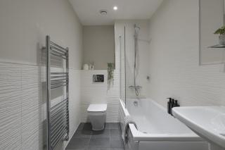 Perfect for Silverstone Free Parking Stylish 2BR - Buckingham - 1