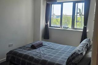 2 Bed-1 Bath-City Centre-Balcony - Swansea - 0