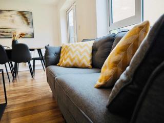Modern & Stylish 3 Bedoom Home in Taunton - 3