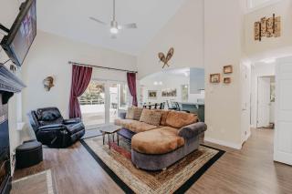 House w Hot Tub - Wifi - Fireplace - Pets Ok - Deming - 8