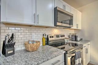 Lakefront Hgtv Home-3bed3bathdockfirepit-12pp - Lake Ozark - 3