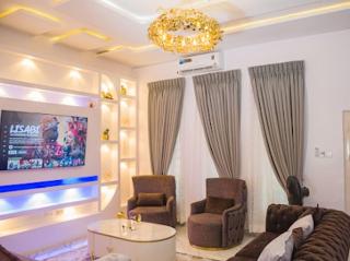 Lekki 3 Bedrooms Furnished Home Ensuite Stylish & Comfortable - Lekki - 7