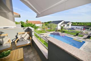 Apartment Amelie - with pool and sauna! - Galovac - 0
