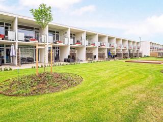 4 person holiday home on a holiday park in Glesborg - Glesborg - 2