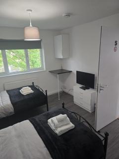 Corby Stay 2BR Work Trips & Family Friendly - Corby - 5