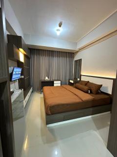 ROKET ROOM Majestic By Reccoma - Anggris - 0