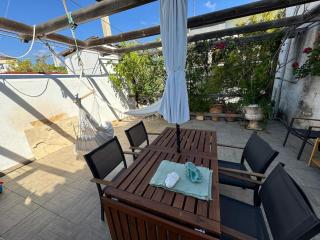 Theonis House Heart of town with roof garden - Egina - 3