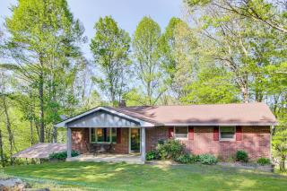 1 Mi to Pisgah Natl Forest Wooded Haven with Deck - Pisgah Forest - 9