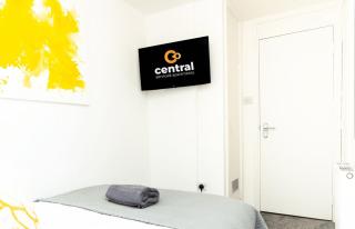 Kinnaird by CENTRAL SERVICED APARTMENTS - Smart TVs in All Rooms - WiFi - Free Parking - 2 Double Beds - Smart TVs in All Rooms - Spacious and Modern - Ideal Relocation or Contractor Accomodation - 9