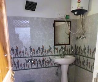 Zulfiqar Hotel & Restaurant - Kargil - 3