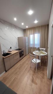 Посуточно 1 комнатная Драмтеатр, ЖК Park city, Green Leaf, Noviy Bereg - Öskemen - 0