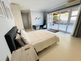 Rissie's Place - Gordonsbaai - 2