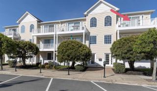 Family Friendly Beach Block Ocean View 3 BR, 2 BA, Condo near Wildwood Crest and Convention Center - Wildwood - 0