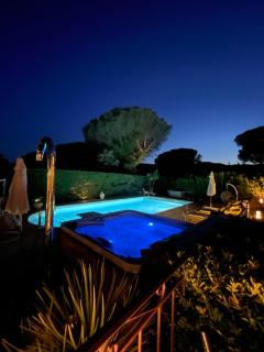 Villa provençale Golfe St Tropez climatisée piscine chauffée, Spa, billard, Wifi haut débit pro - Gassin - 6