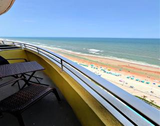 Vacation in Comfort and luxury - 1 BR Direct Oceanfront - Wyndham Ocean Walk Resort 1706 - Daytona Beach - 1