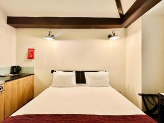 The Royale Chulan Hyde Park Hotel - 7