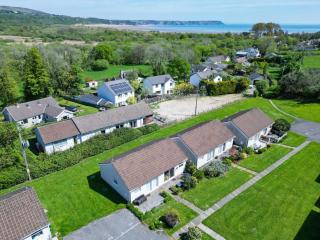 Bayview 72 - 2 Bedroom Chalet - Bayview Oxwich - Oxwich - 0