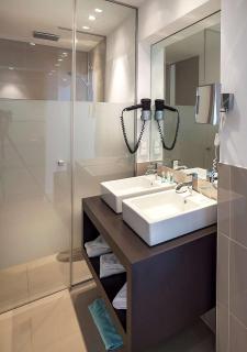 Seehotel Hubertushof - Velden am Wörther See - 4