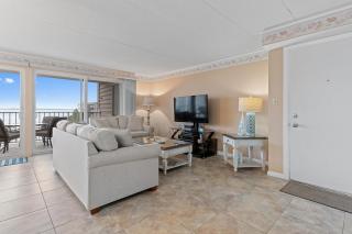 Breathtaking Bayfront Escape in Ocean City - Steps to Beach, Pool, & Attractions - 4