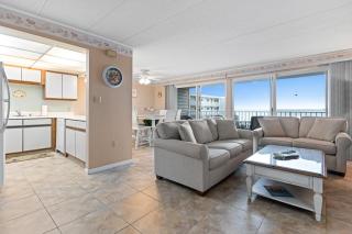 Breathtaking Bayfront Escape in Ocean City - Steps to Beach, Pool, & Attractions - 2