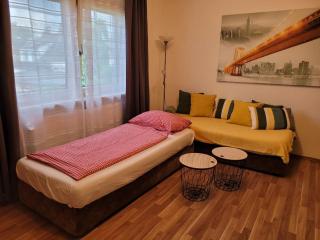 Zentral gelegene, sehr ruhige und helle Wohnung - Graz - 3