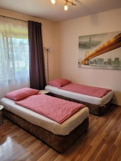 Zentral gelegene, sehr ruhige und helle Wohnung - Graz - 4