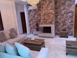 Fully Equipped 3BR Apt in Family-Friendly Building - Amman - 1